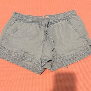 SO Women's Shorts in light blue wash